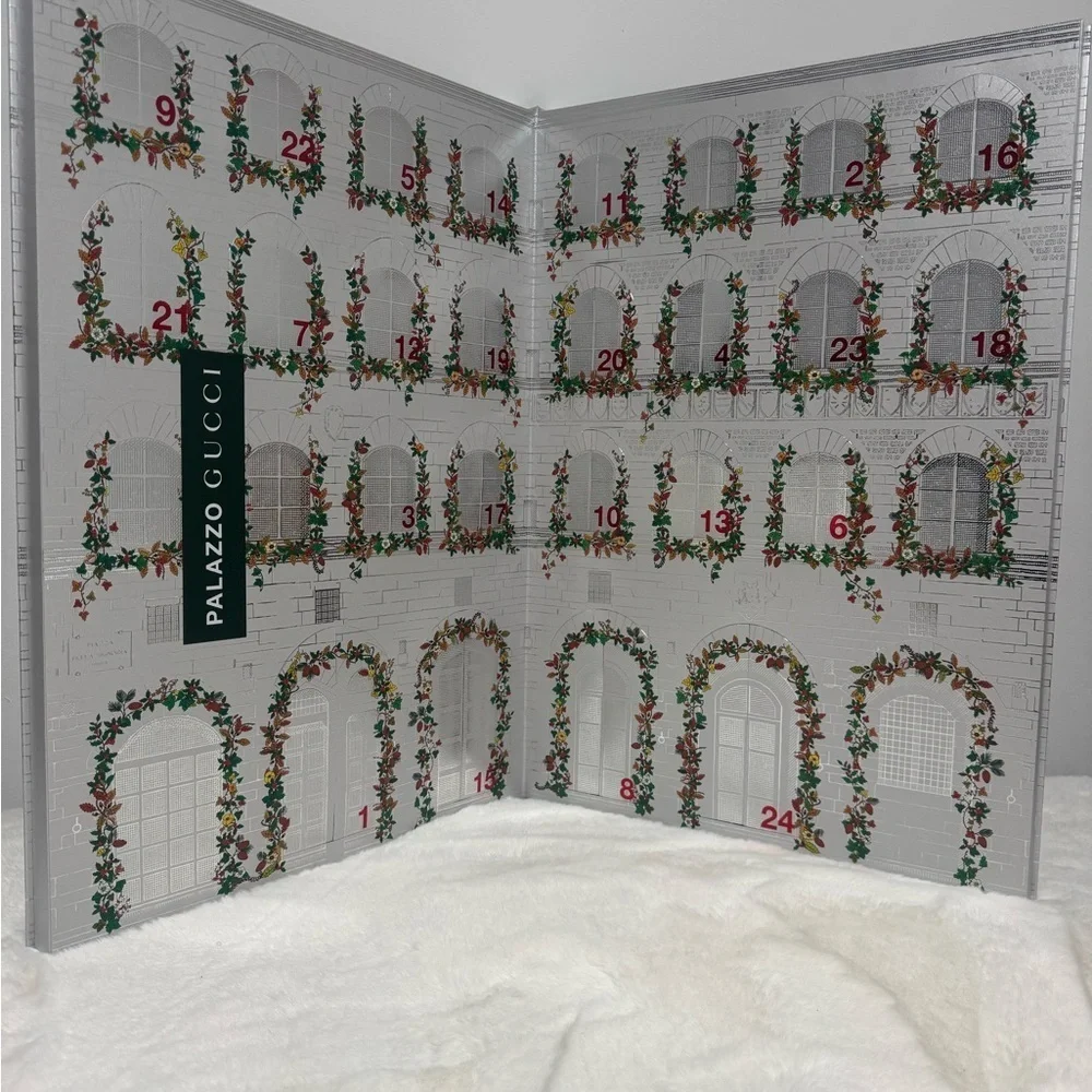 GUCCI HOLIDAY / CHRISTMAS ADVENT CALENDAR Rare Collector's Limited Edition!